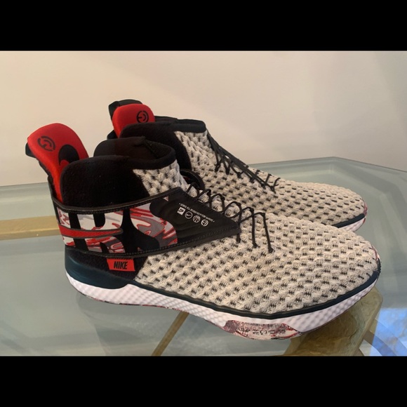 AIR ZOOM UNVRS 'LIGHT FLUORESCENT' - Picture 10 of 12